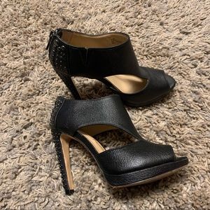 BCBGMAXAZRIA Studded Leather Pumps Peep Toes 6 1/2